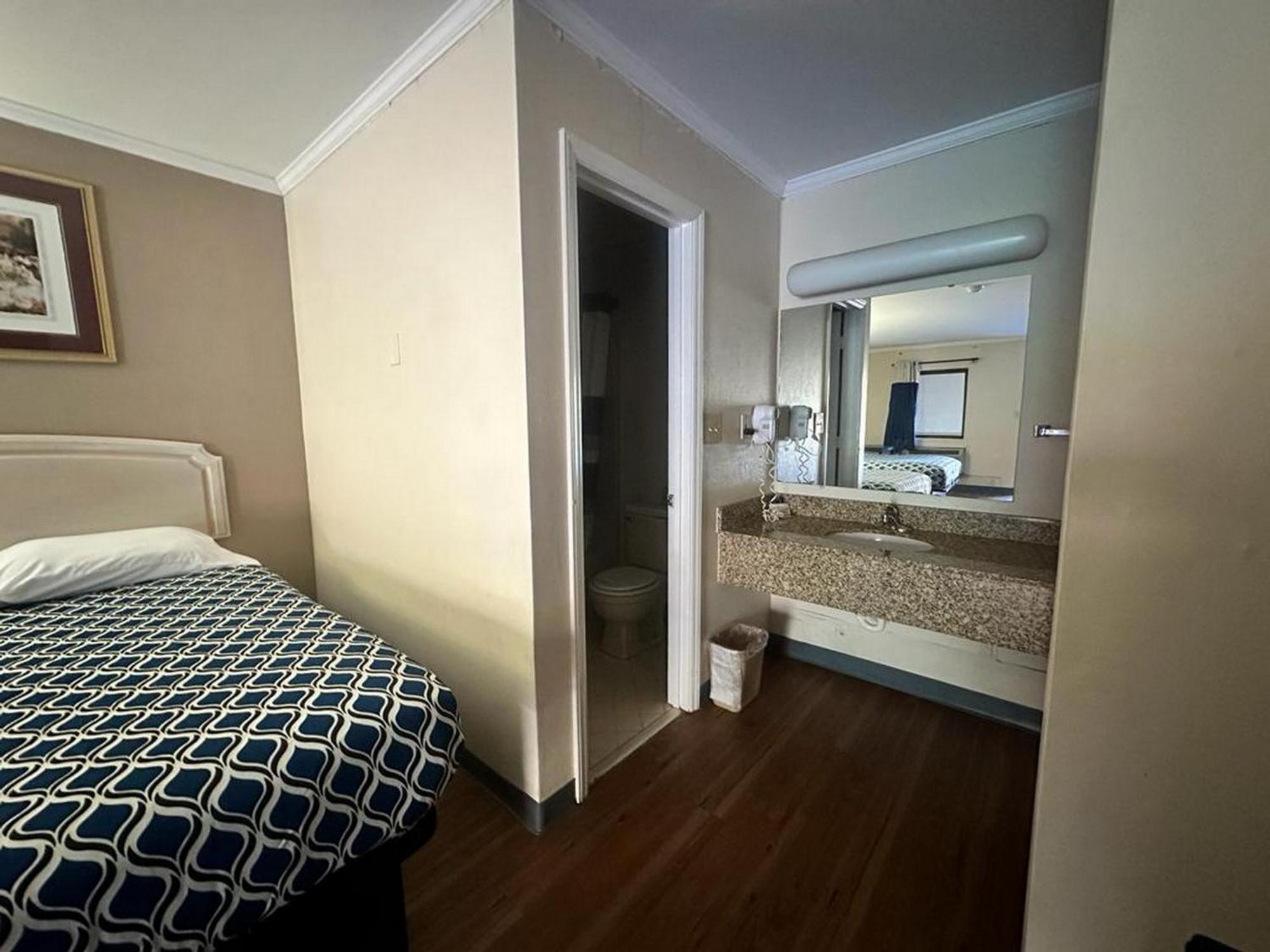 Loyalty Inn Rockingham Luaran gambar