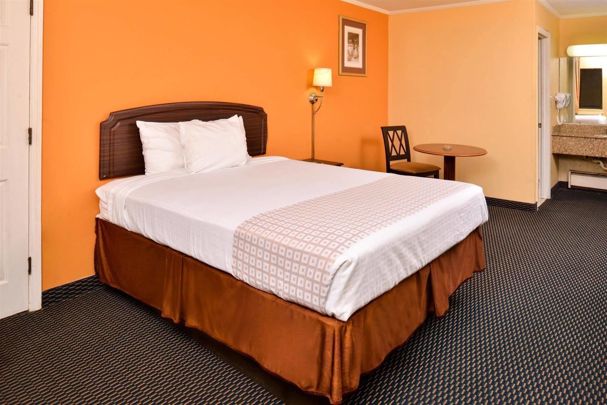 Loyalty Inn Rockingham Luaran gambar