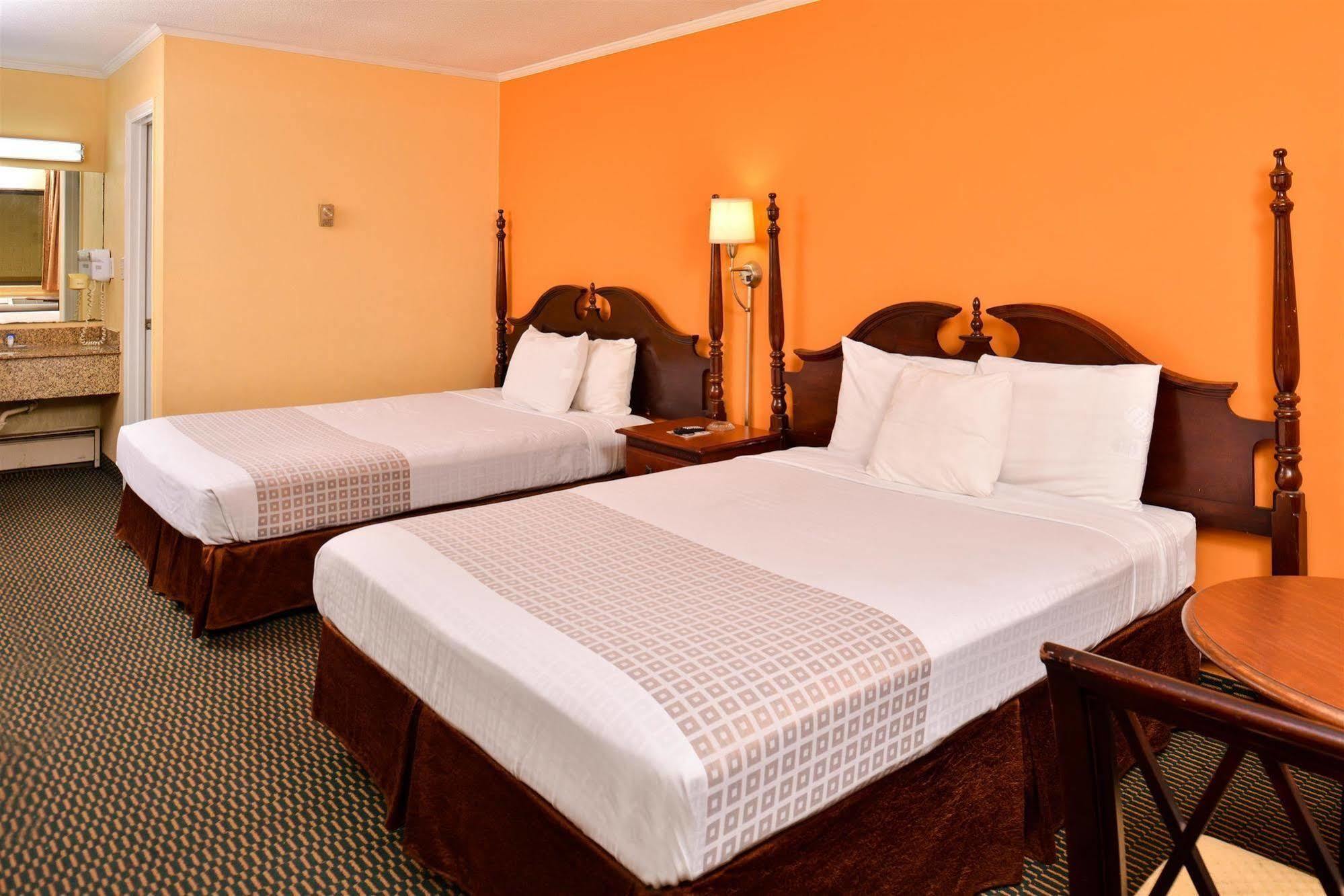 Loyalty Inn Rockingham Luaran gambar